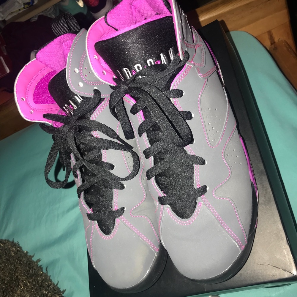 Retro Jordan 7 shoes